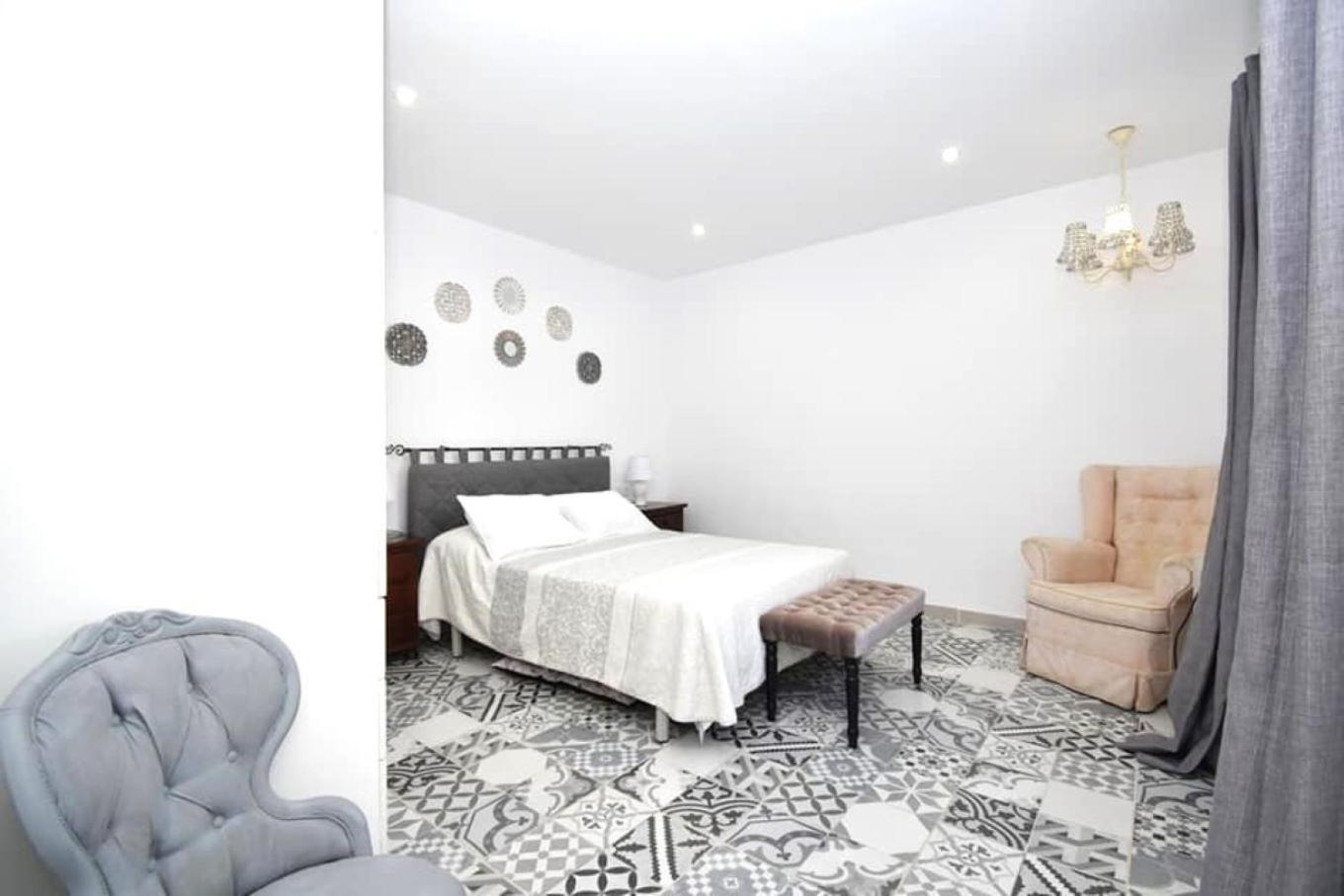 Villa Buganvillas, Relax Con Piscina Privada A Pocos Minutos De La Barrosa Y Santi Petri *